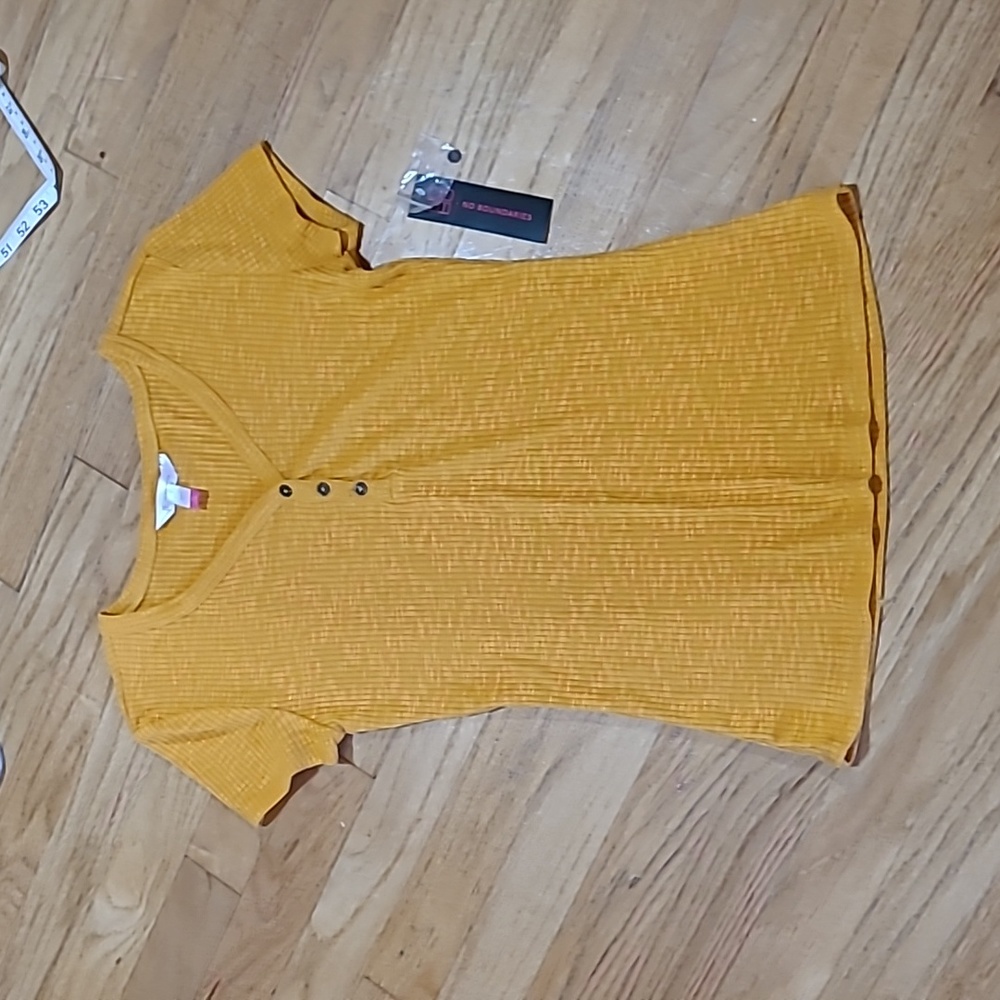 NOBO Ribbed Tee